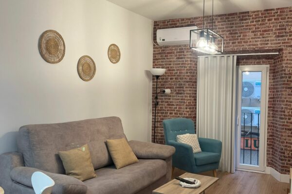 EDIFICIO TURÍSTICO EN C/SOL