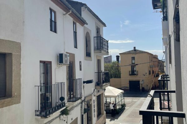 PISO EN EL CENTRO CON GARAJE